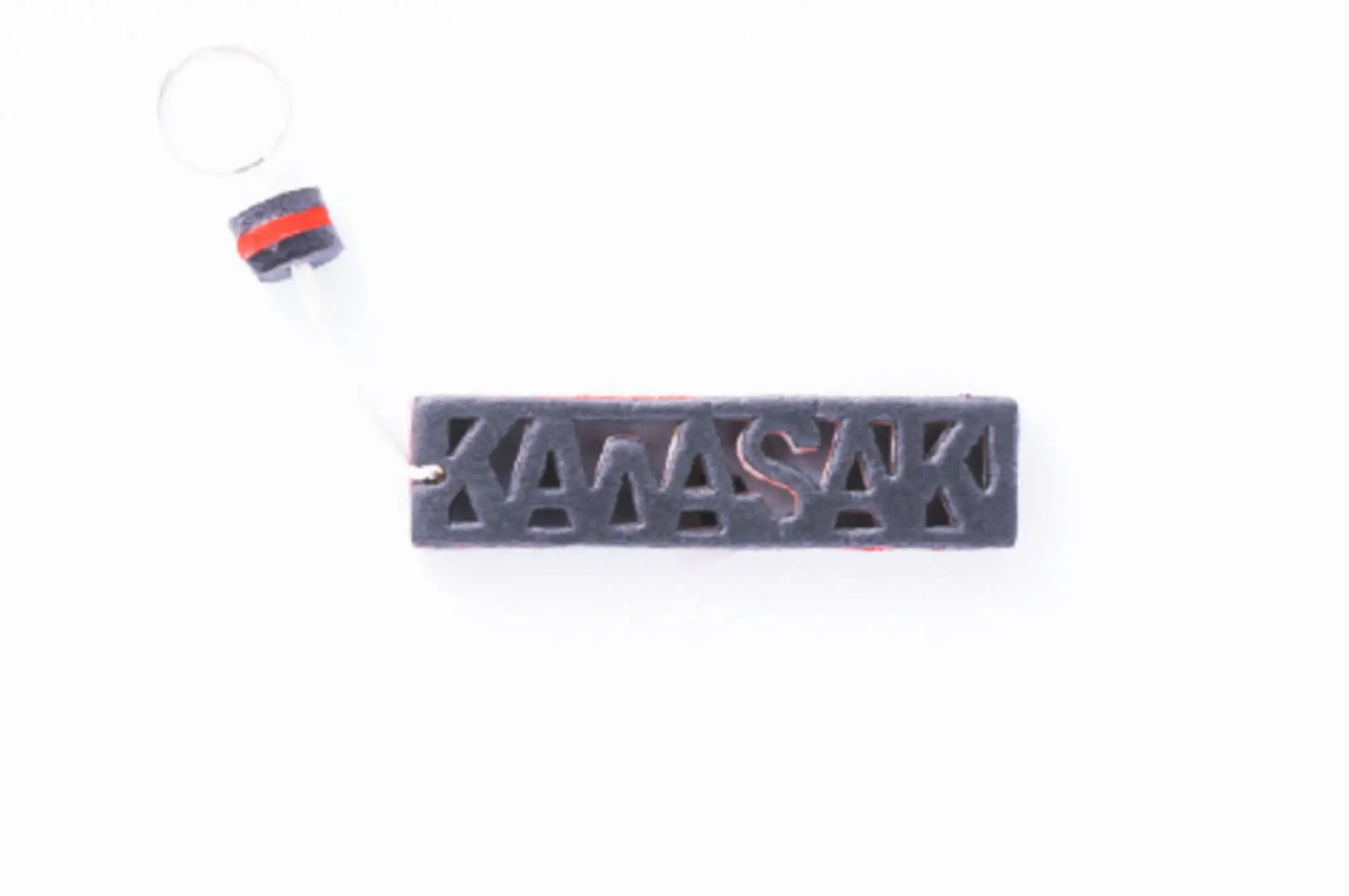 Брелок каучук   (серо-красный)   KAWASAKI   AS