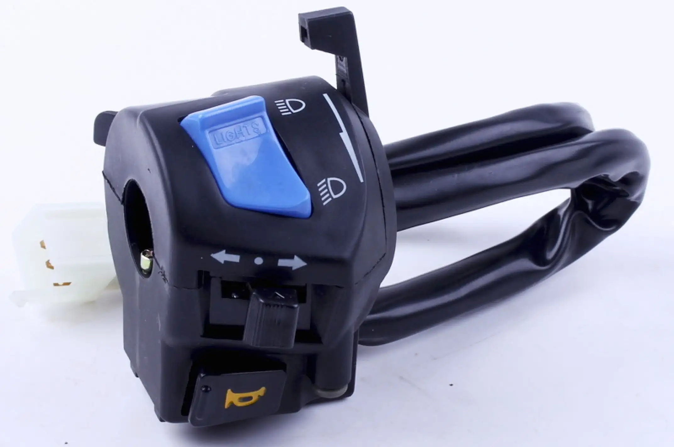 Блок кнопок руля (левый) СВ/CG 200 AMG