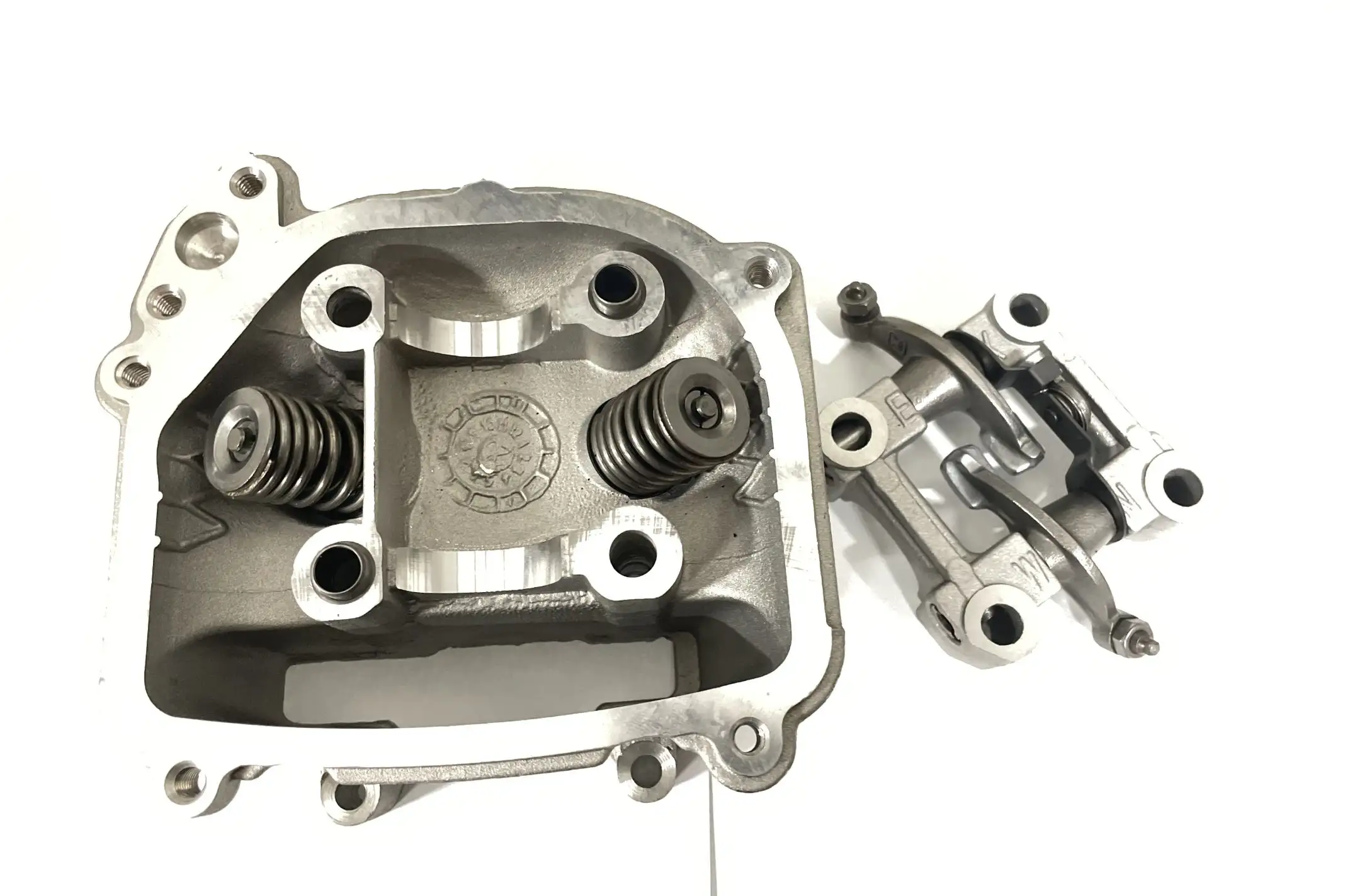 Головка цилиндра   4T GY6 125   (в сборе, без крышки и распредвала)    AMG