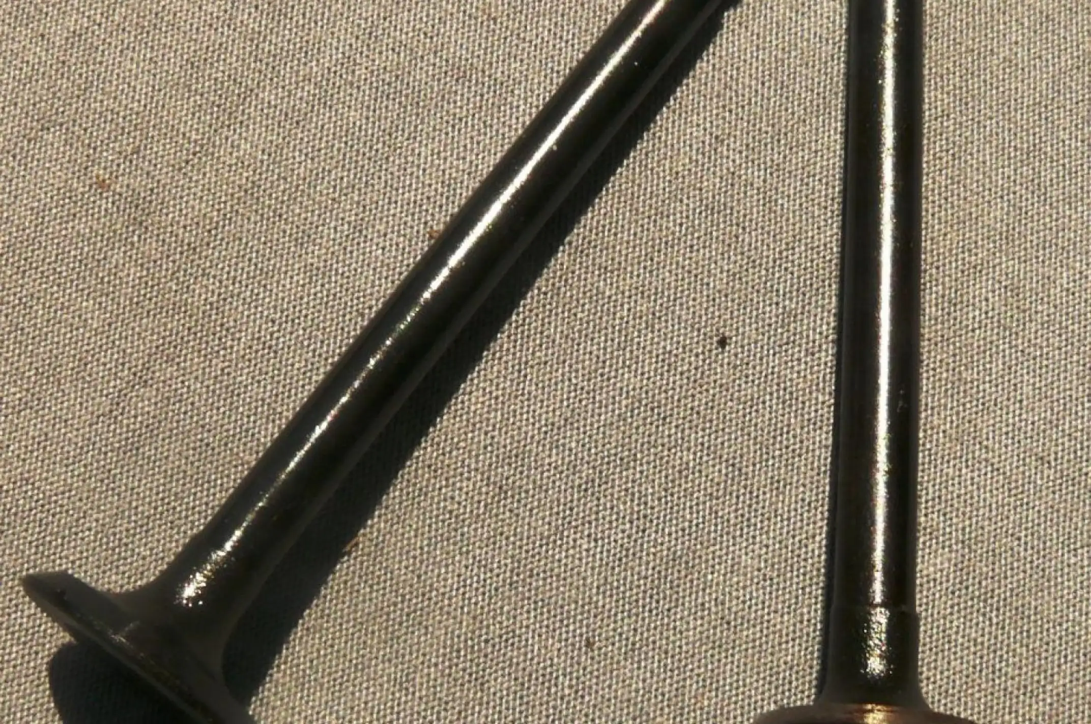 Клапаны (пара, голые) 4T GY6 150 VDK