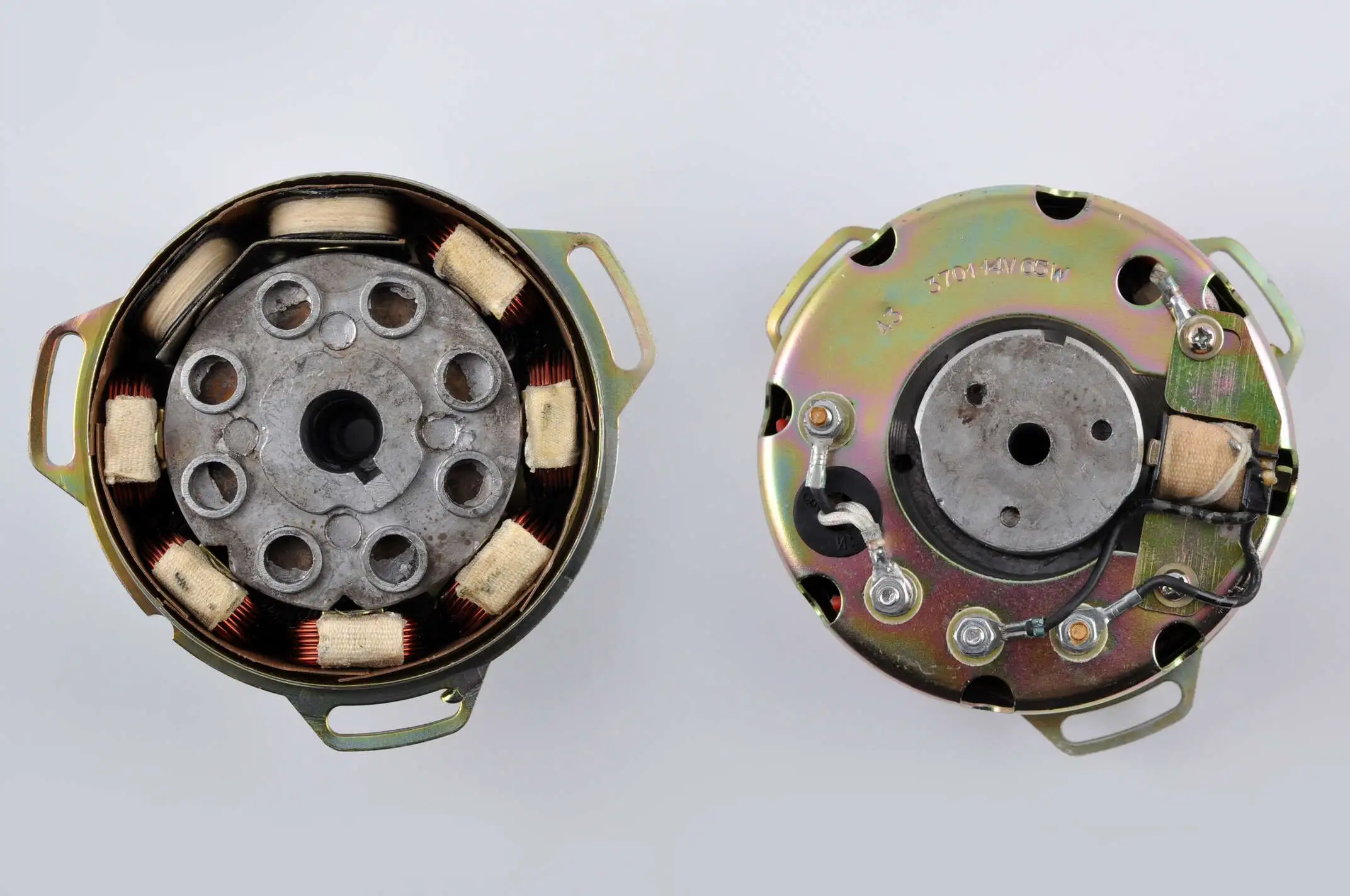 Генератор МИНСК 14V 65W (43.3701) SPARK