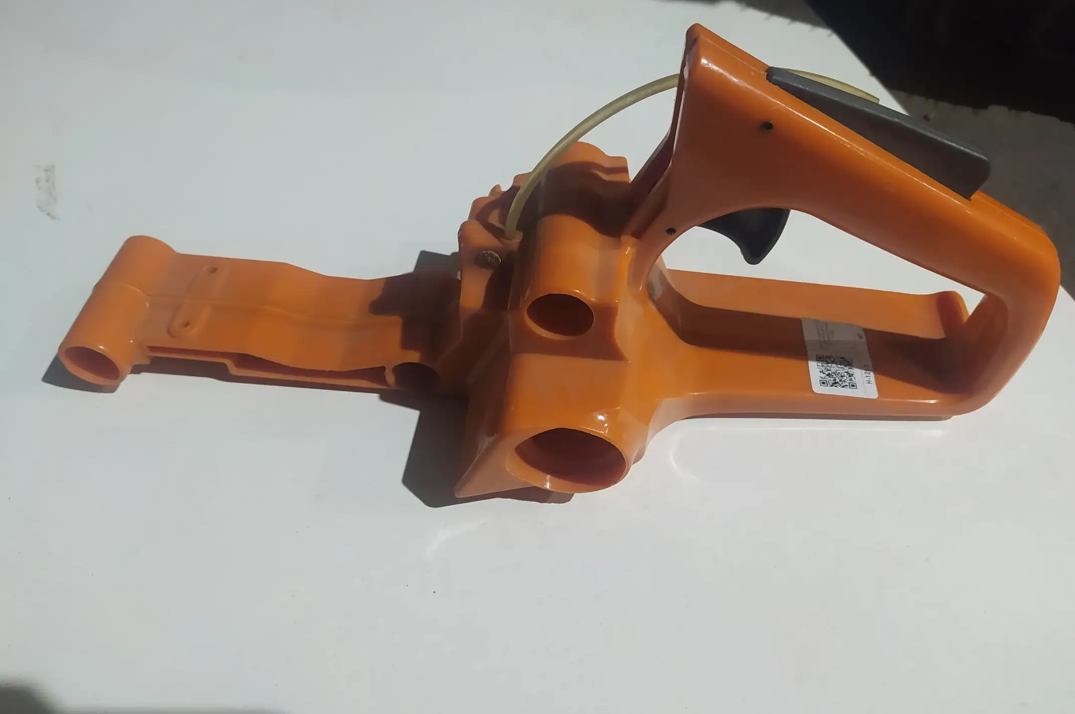 Рукоятка задняя (в сборе) б/п для Husqvarna 137 (с топливным баком) KOSA