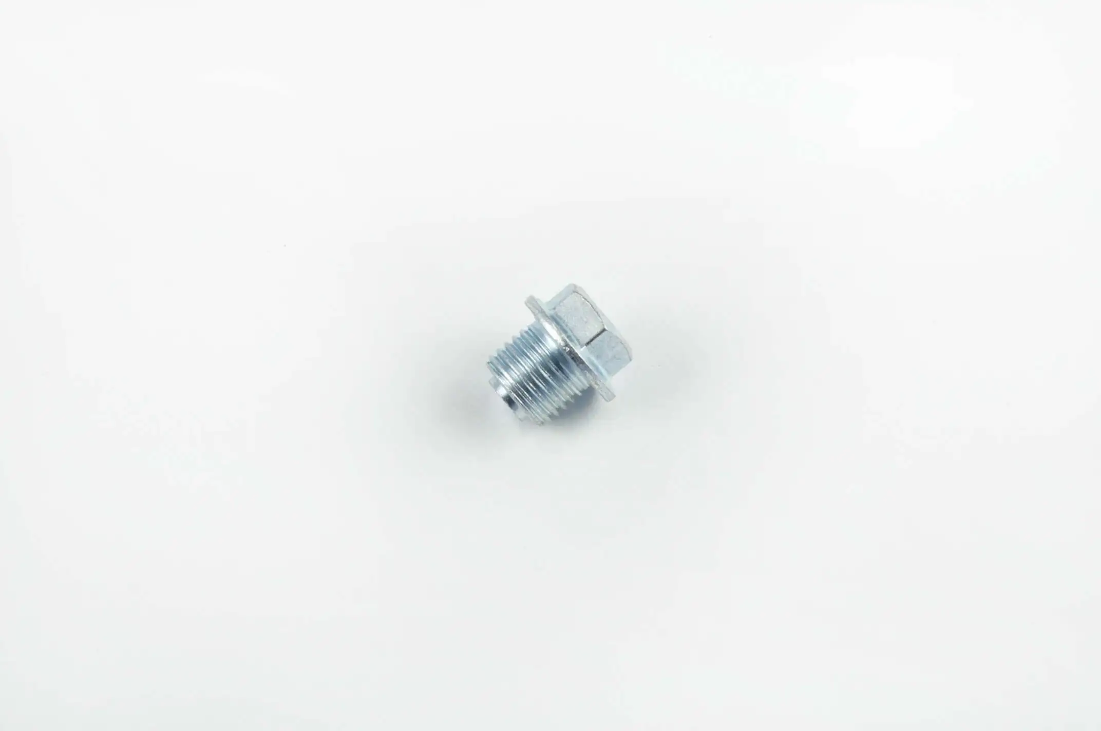 Пробка слива масла (болт) Delta (139FMB, 142FMD) FLASH-249
