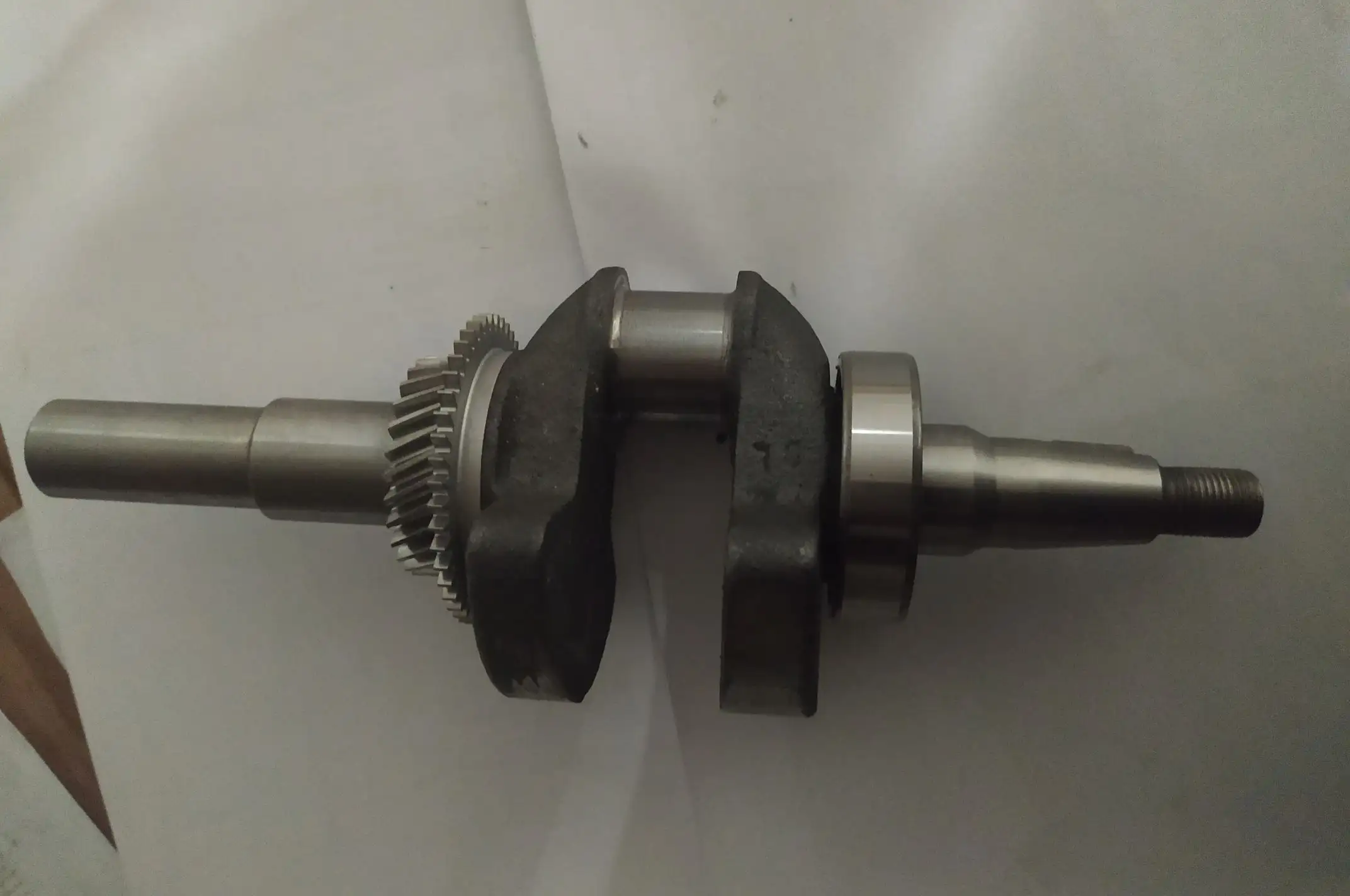 Коленвал   м/б   177F   (9Hp)   (под шпонку, Ø25mm)   (c шестернями и подшипником)   UG