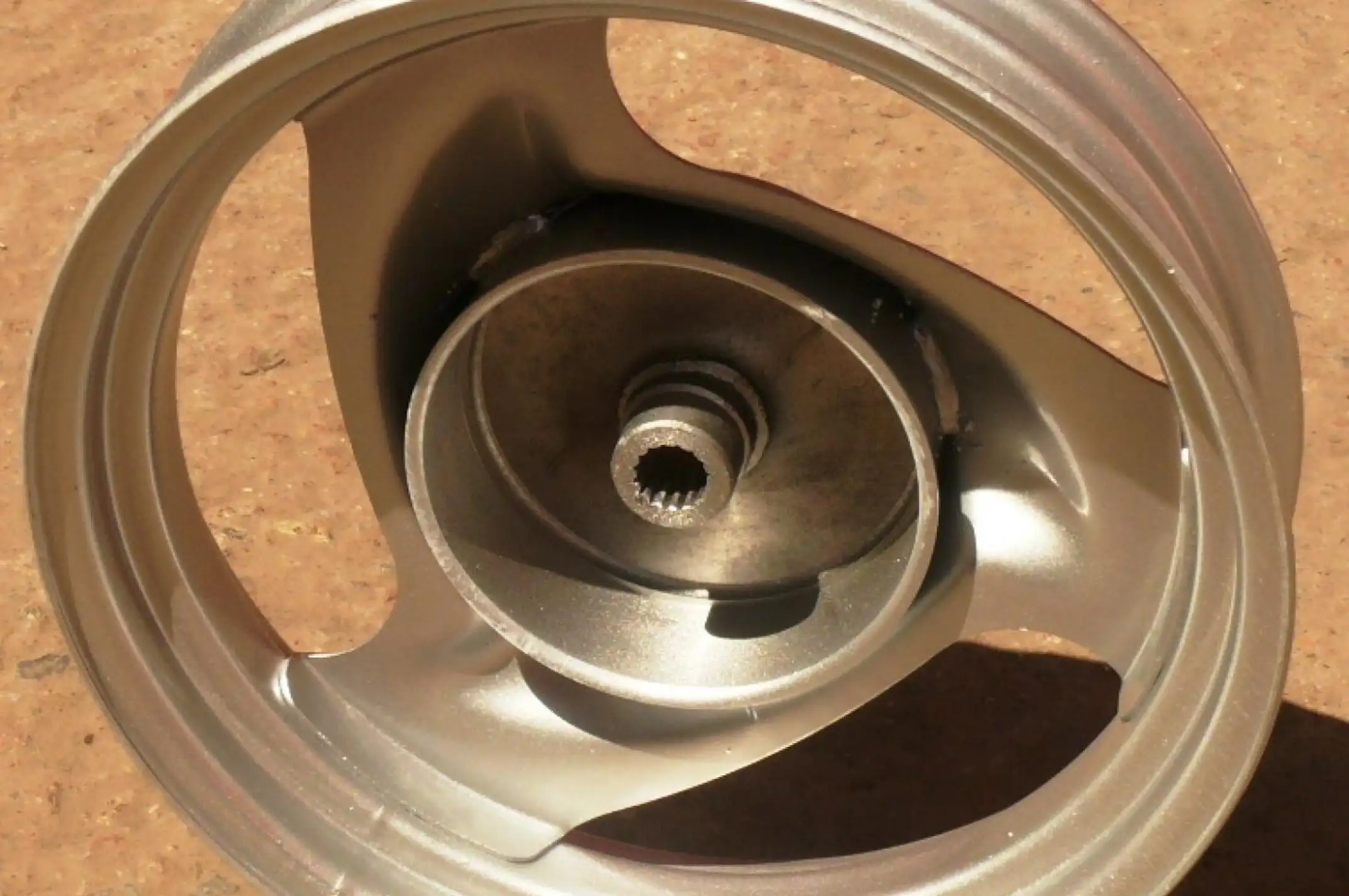 Диск колеса 2.15 * 10 (зад, барабан) (металл, 16 шлицов) Yamaha JOG 50 VDK-2