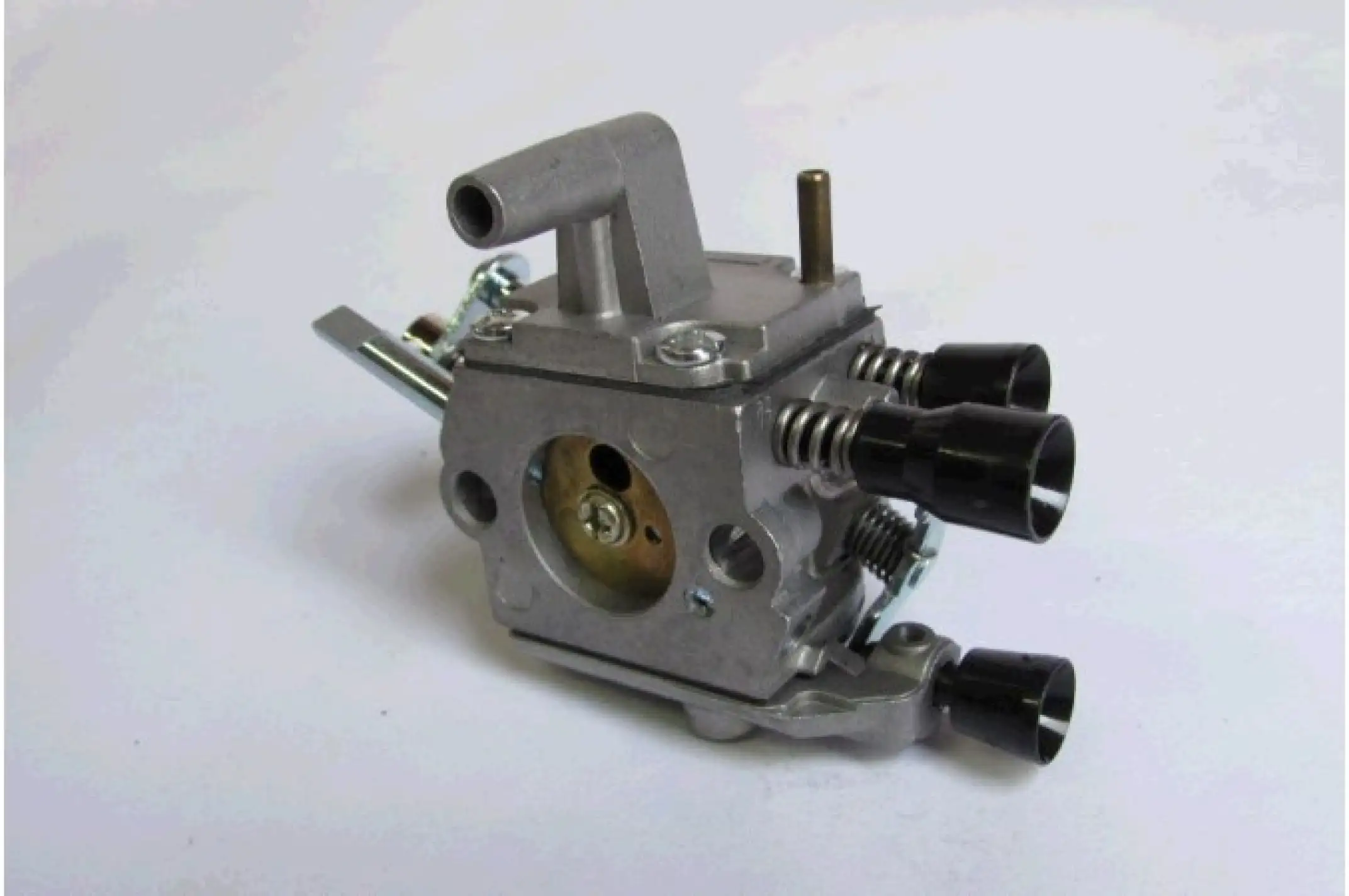 Карбюратор   мотокосы   St FS400/480   NEWTOP