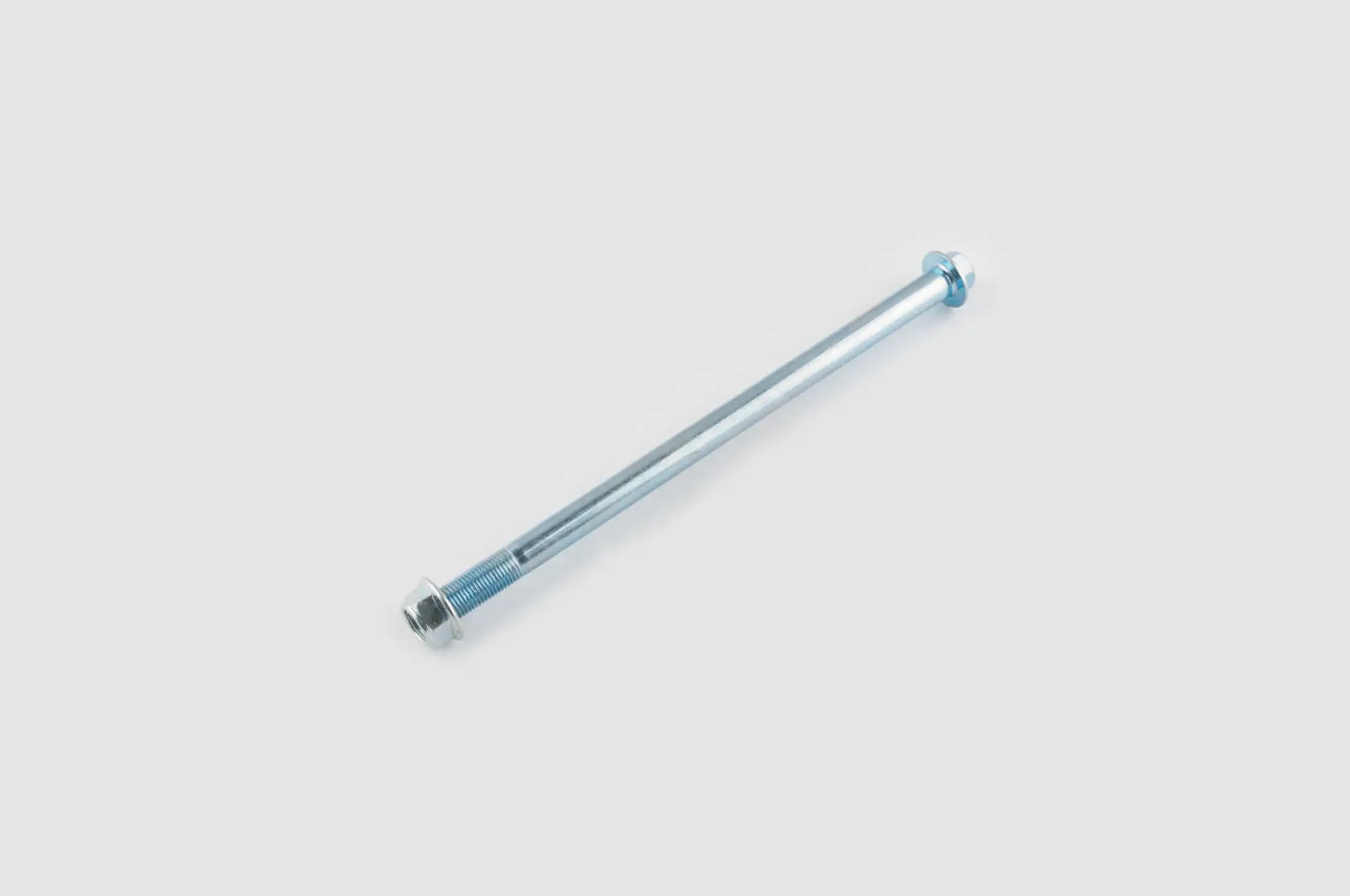 Ось колеса   заднего Delta (L-240mm, D-12mm)   KOMATCU