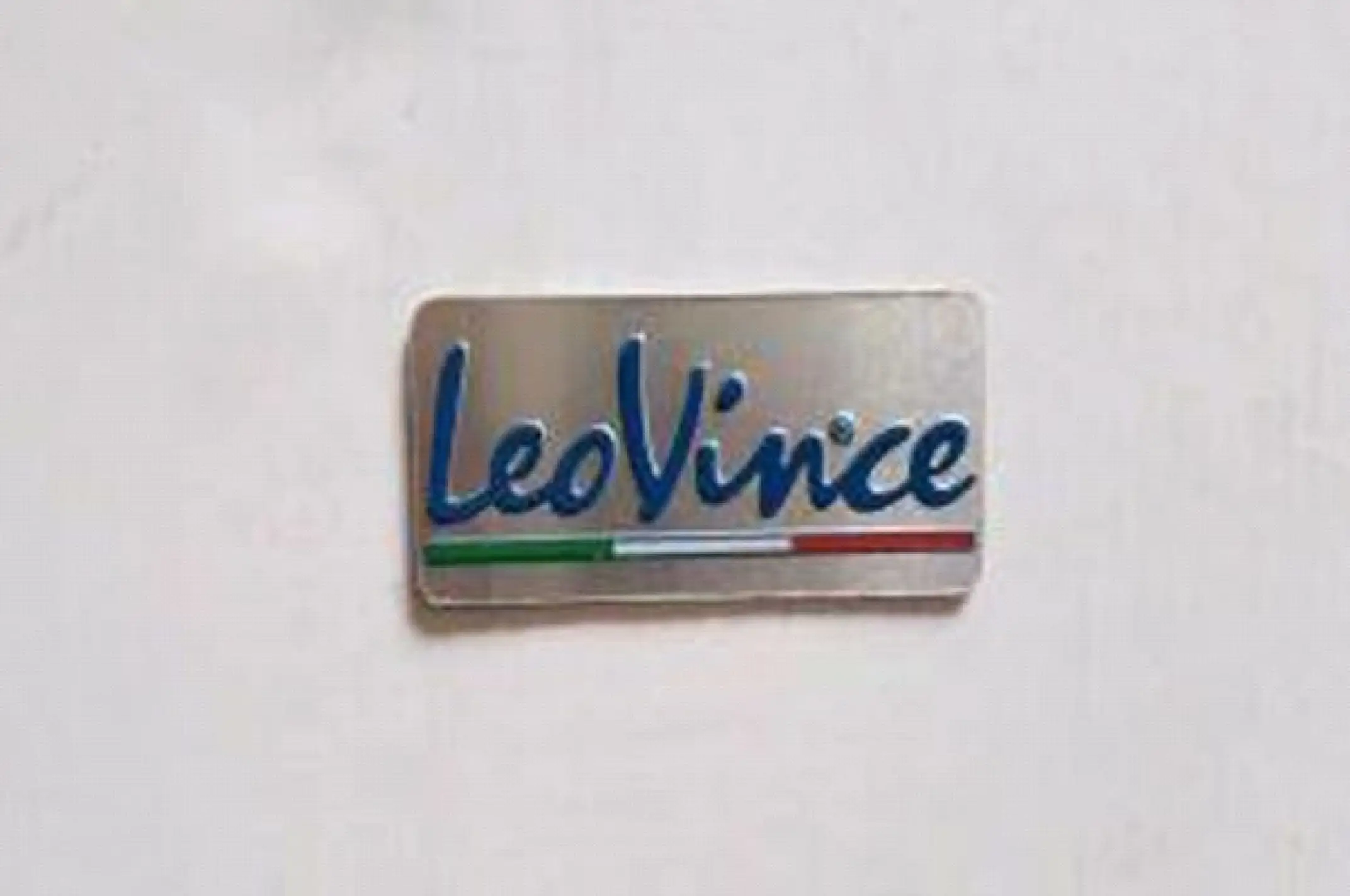 Наклейка на глушитель LeoVince 118