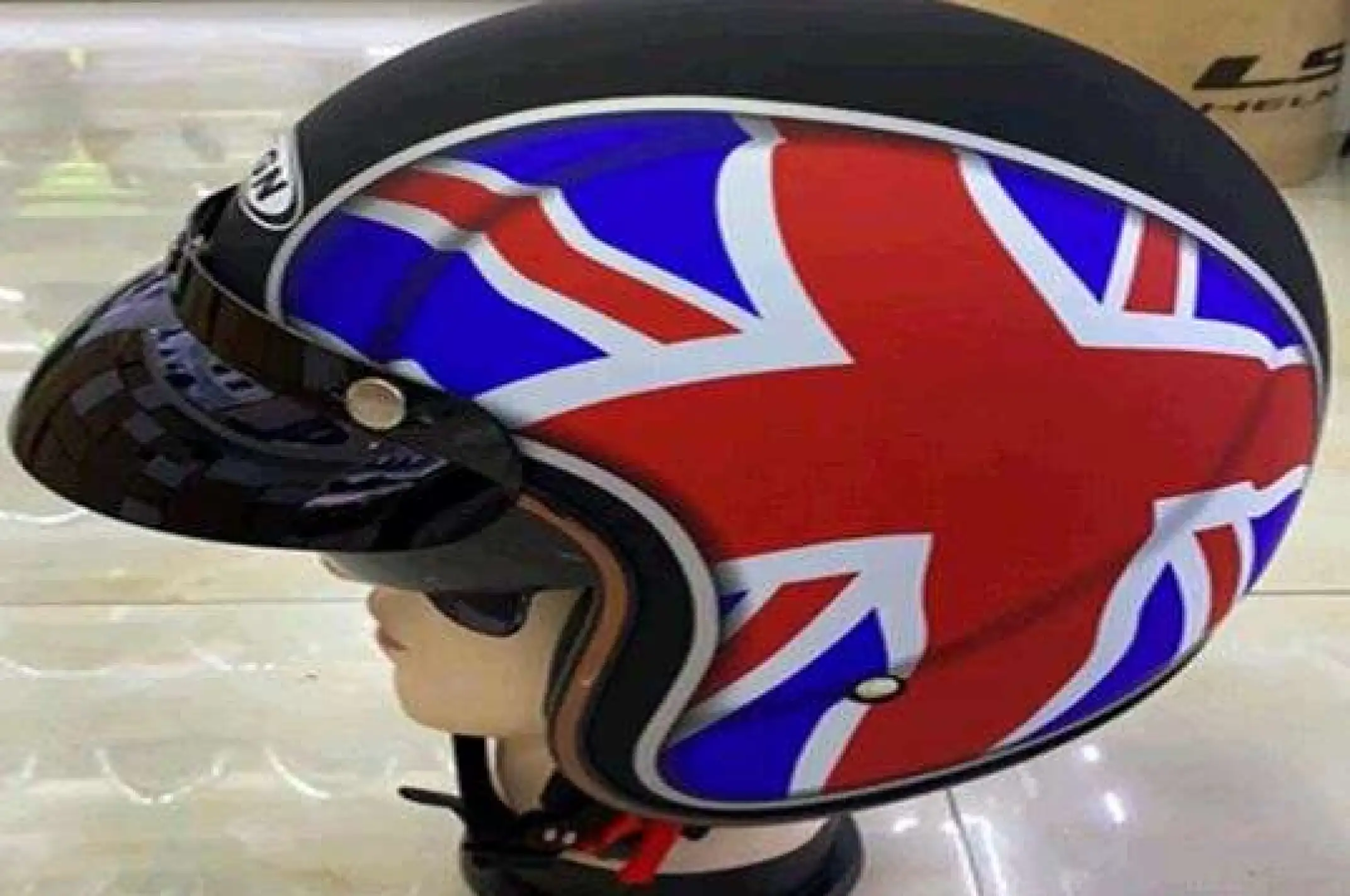 Шлем открытый (с козырьком, size:XL, Great Britain) FGN