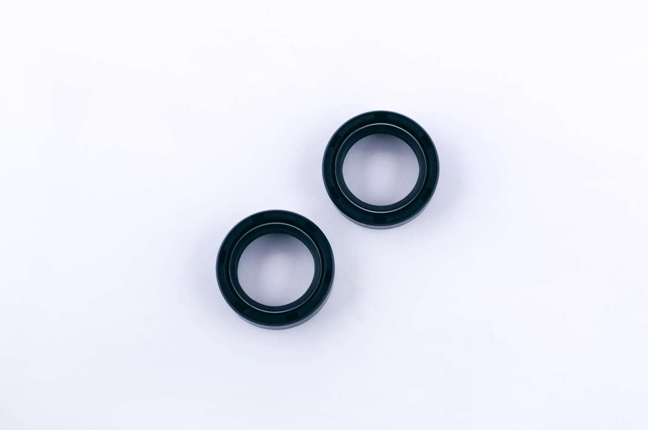 Сальники вилки Zongshen WIND (пара) (26*37*10,5) AMG