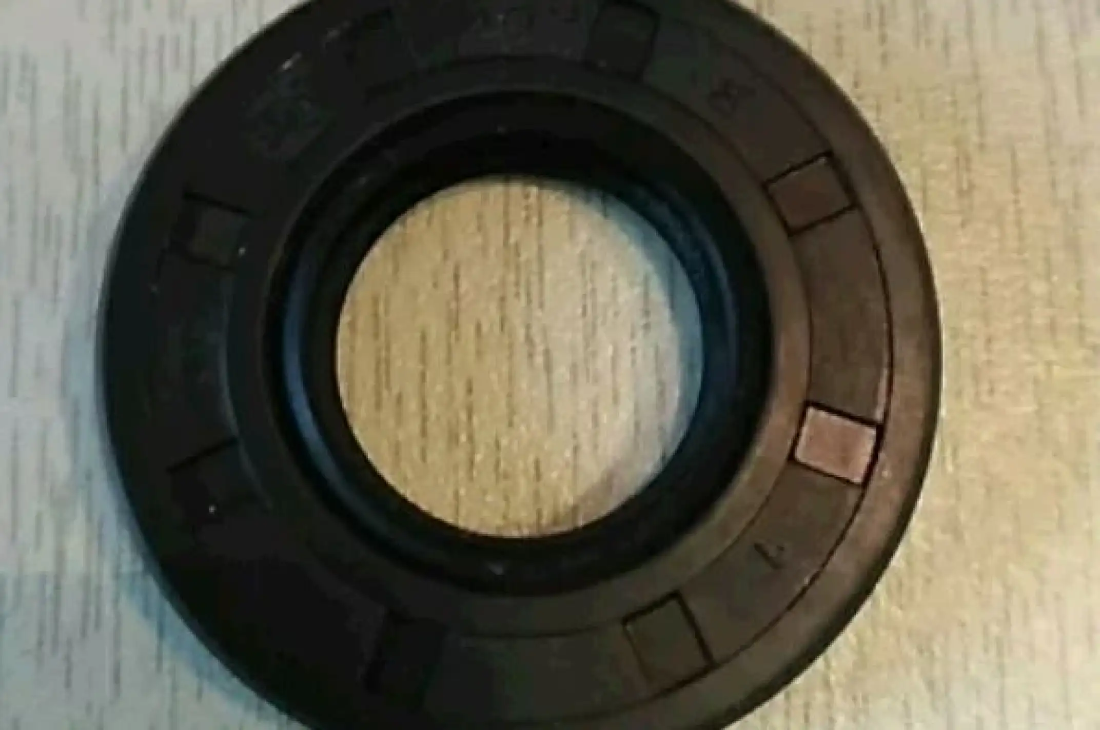 Сальник   коробки передач м/б 180N/195N (9Hp) (20*40*8)