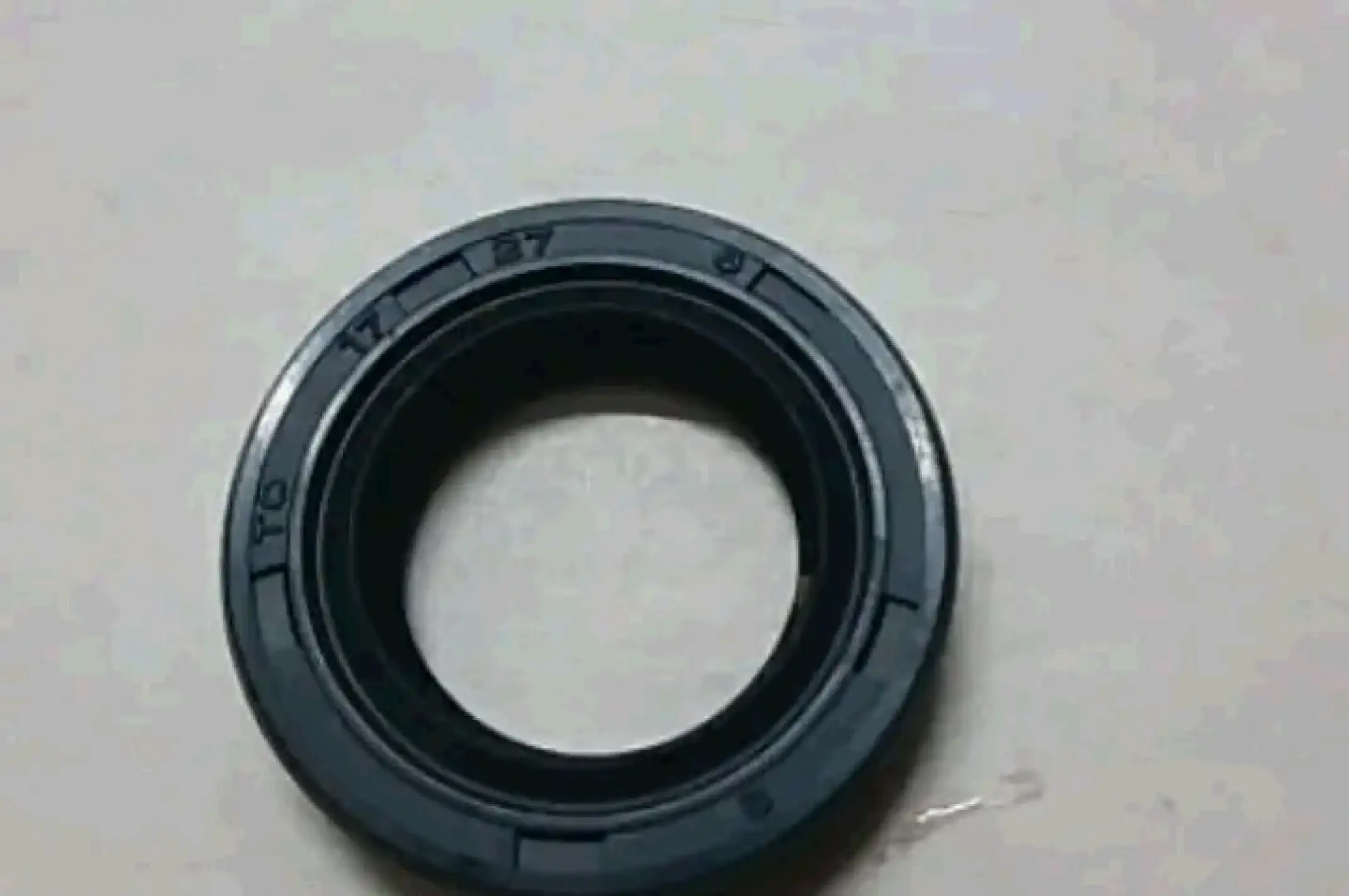Сальник коленвала Suzuki AD100 (17*27*6) HND