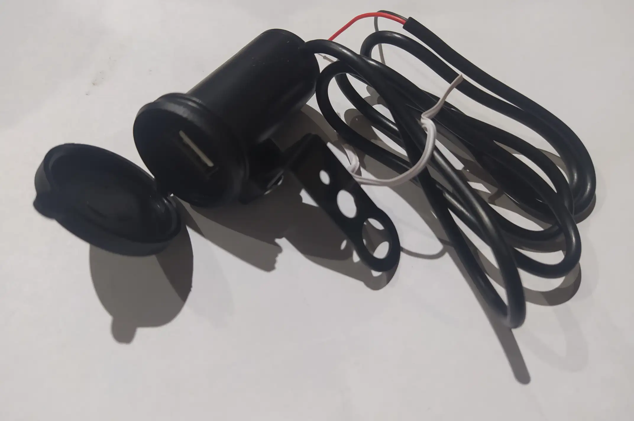 Зарядное устройство USB для моб телефонов 5V 2.1А/ч