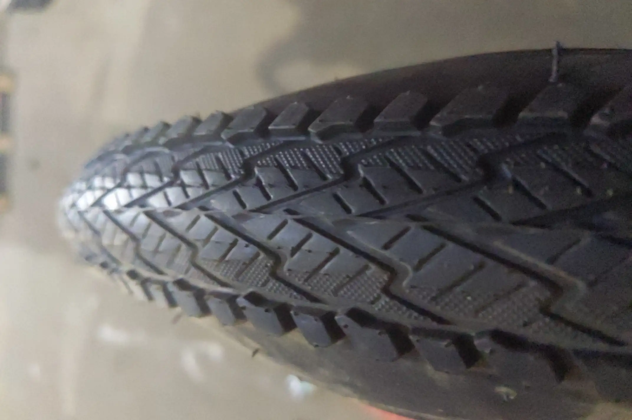 Велосипедная шина 24 * 1,95 (SA-282 DELITIRE) LTK