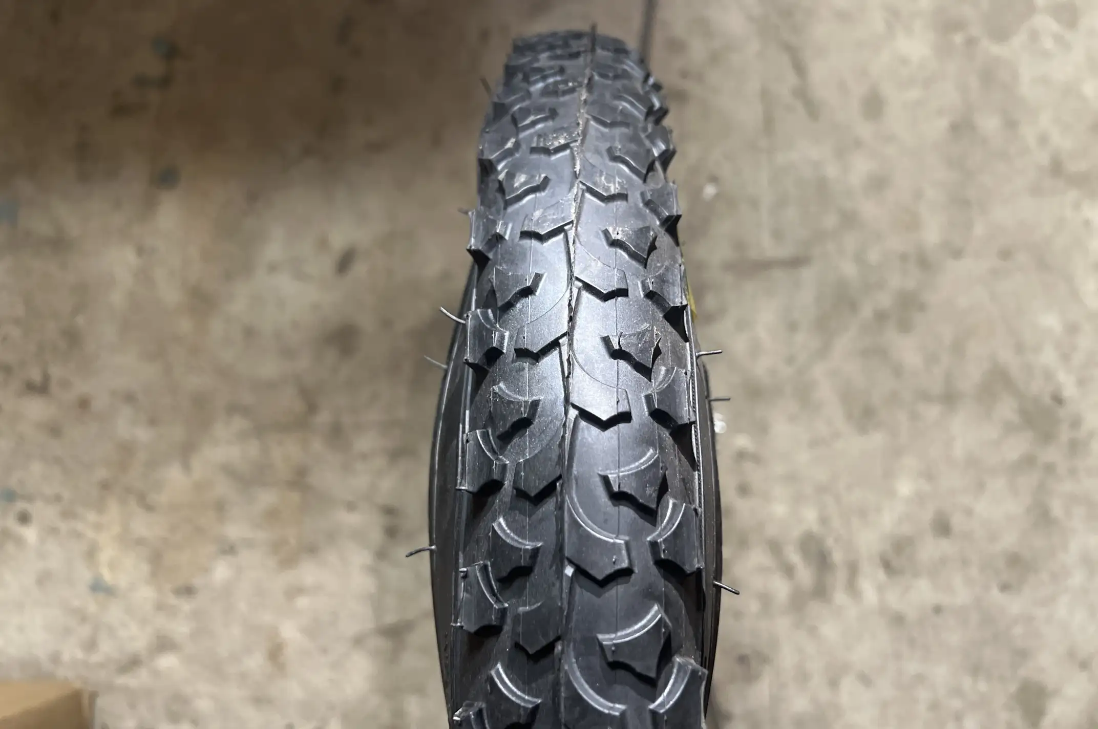 Велосипедная шина 18 * 2,00 BH-601 VERE
