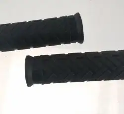 Грипсы (ручки руля) (резина) (SR-42) KL