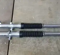 Перья вилки   Zongshen, Lifan 125/150   (короткие, шток Ø31mm, L-740mm)   EVO
